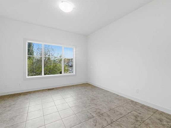 3rd image of 151 W Royal Oak Dr NW