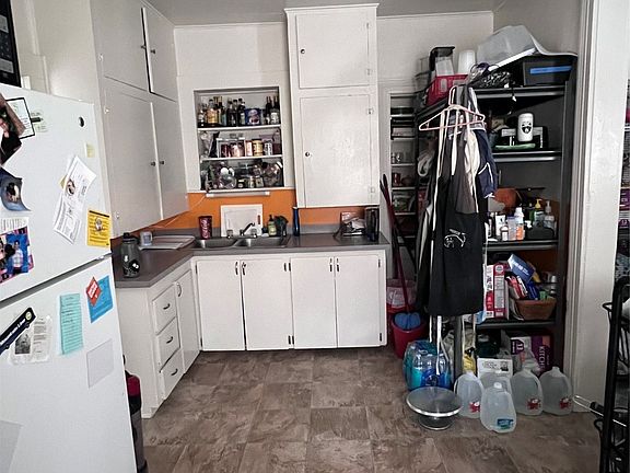 4th image of 505-507 Toole Ave