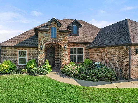 2nd image of 131 Jacobin Creek Dr