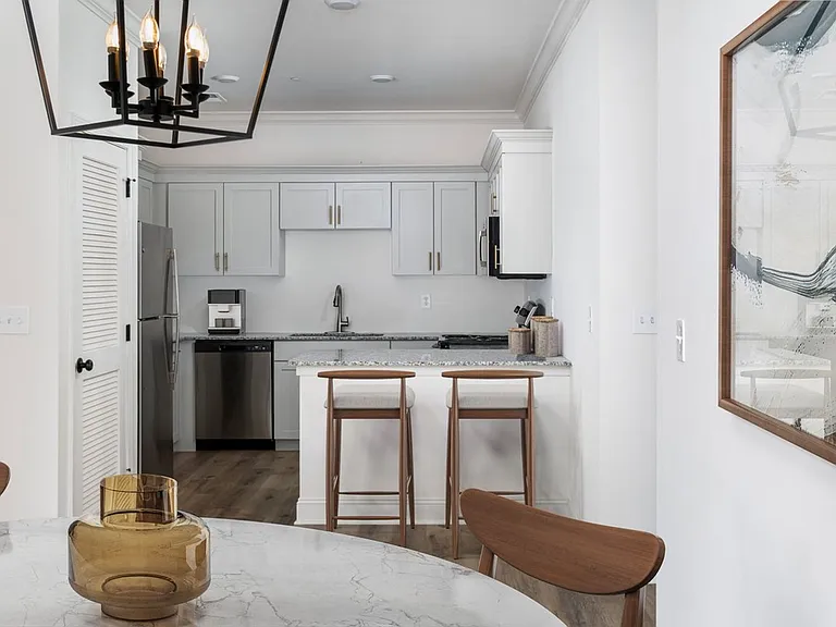St. Andrews Luxury Apartments — Photo 13