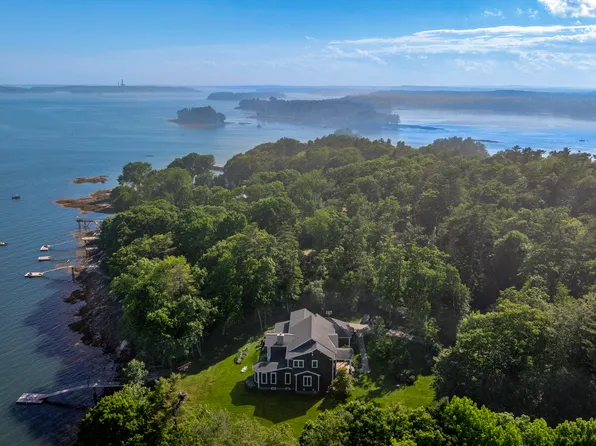 675 Wolfe's Neck Road, Freeport, ME 04032