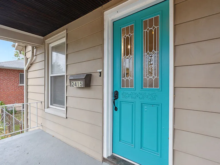 2415 Telegraph Rd — Photo 2