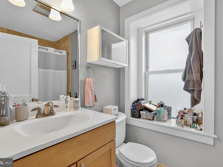 1712 Green St #4 — Photo 17