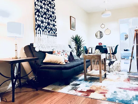 Rented by Nooklyn NYC LLC | media 32