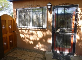 920 Forrester Ave NW #B, Albuquerque, NM 87102