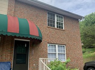 215 Kensington Ct #1, Nitro, WV 25143