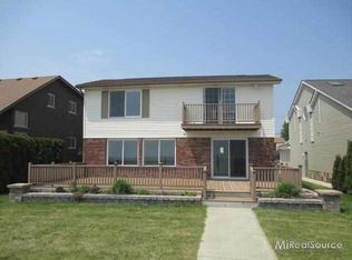 45840 Private Shore Dr, Chesterfield, MI 48047