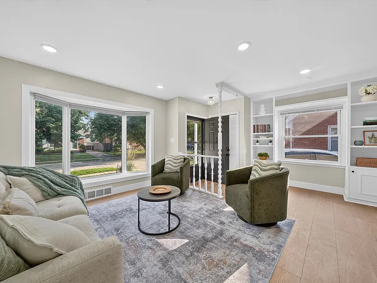 2115 E Hudson Ave — Photo 13
