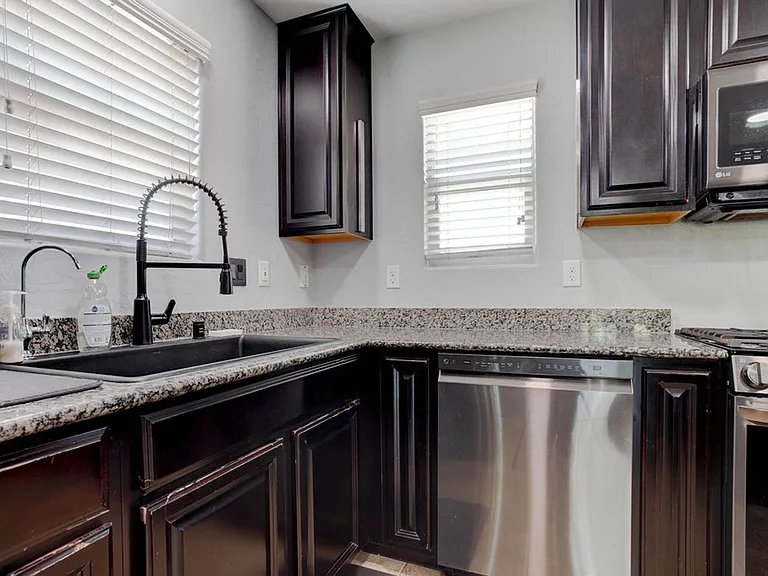 7724 Vibrant Thread Ct — Photo 9