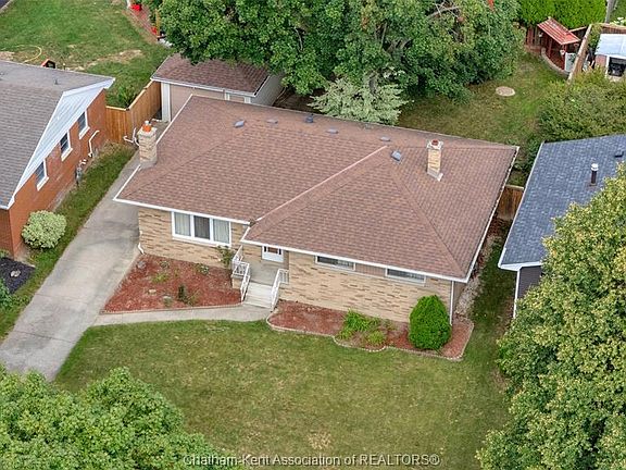 4th image of 126 Partridge Cres