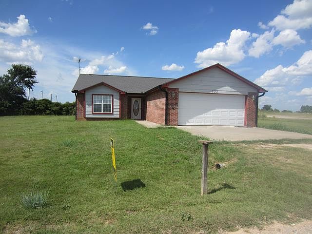 1st image of 733 Arrowhead Ln