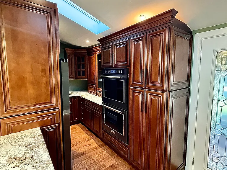 Walnut Ln — Photo 8