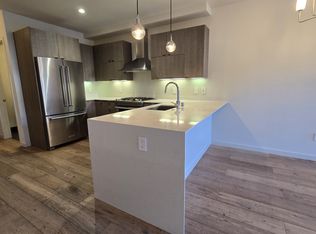 2652 Harrison St #203, San Francisco, CA 94110