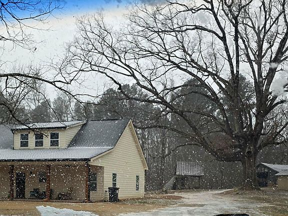 2nd image of 1063 Damascus Rd