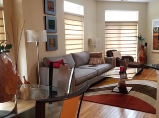 758 W 14th Pl APT 1B, Chicago, IL 60607