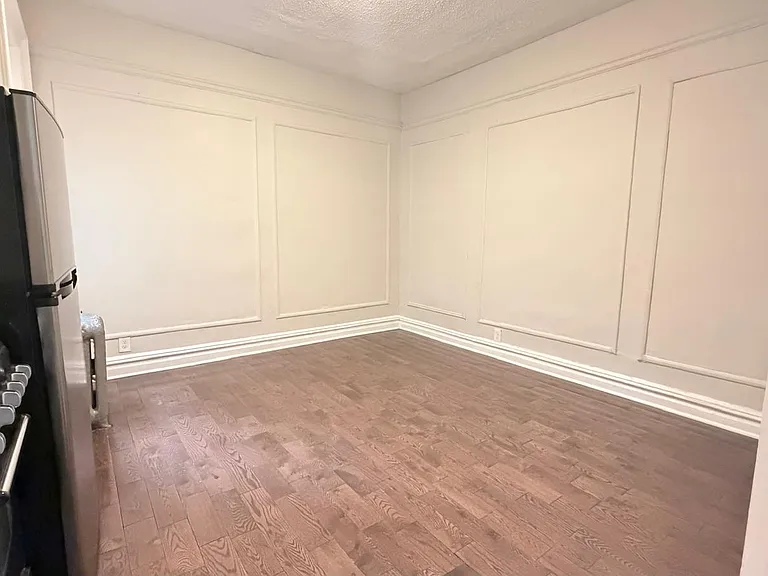 18 Kensington Ave #18E — Photo 2