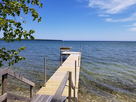 4th image of 9527 N Bay Dr