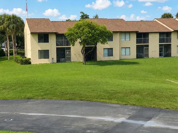 6716 Palmetto Cir S APT 202, Boca Raton, FL 33433
