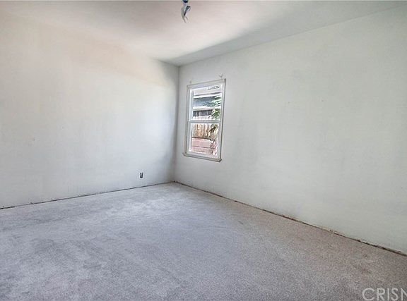 4th image of 7442 Loma Verde Ave