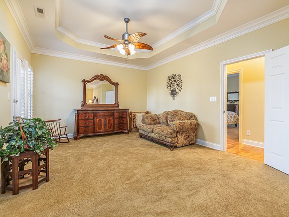 5th image of 750 Oak Chase Blvd