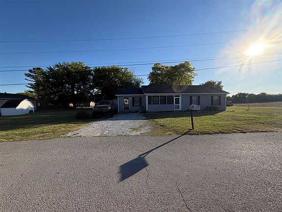 3rd image of 605 Sarver St