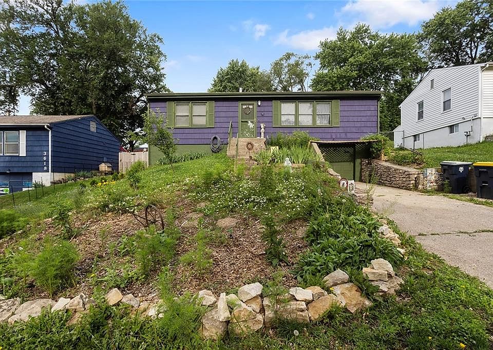 1st image of 3622 NE Cypress Dr