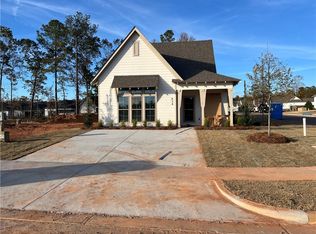 834 Hunters Way, Opelika, AL 36801