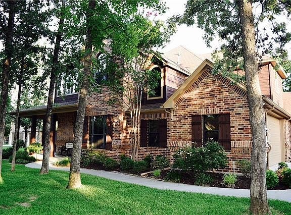 3rd image of 122 Woodland Dr