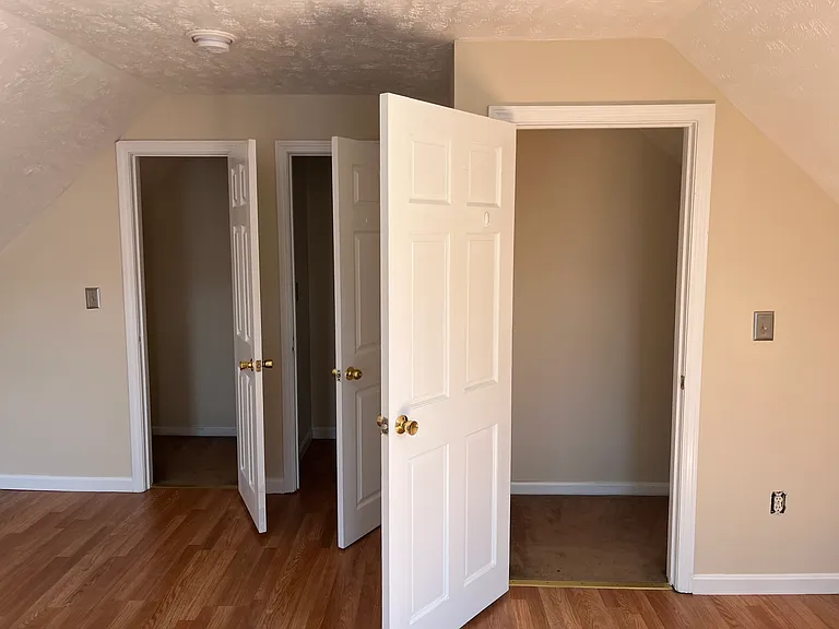 4 Ferryalls Ct #2 — Photo 9