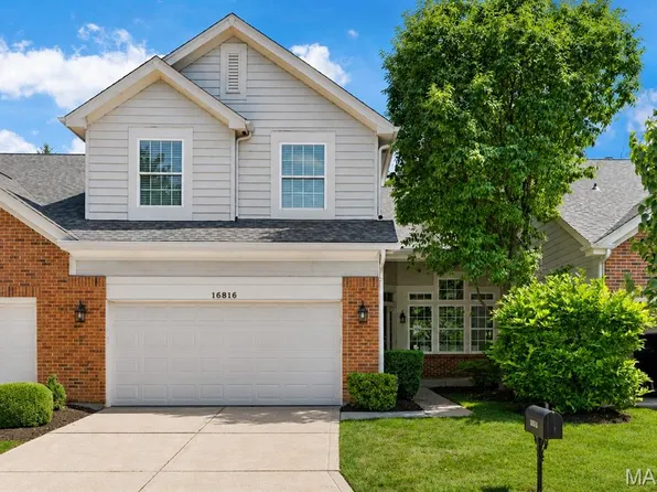 16816 Chesterfield Bluffs Cir, Chesterfield, MO 63005