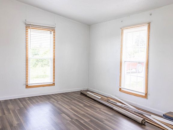 5th image of 107 Doan Ln