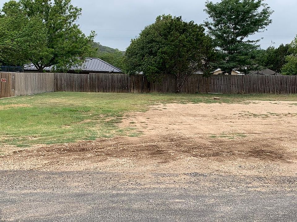 1st image of 103 Quail Valley Dr