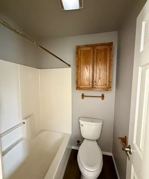 312 W Sycamore St — Photo 8