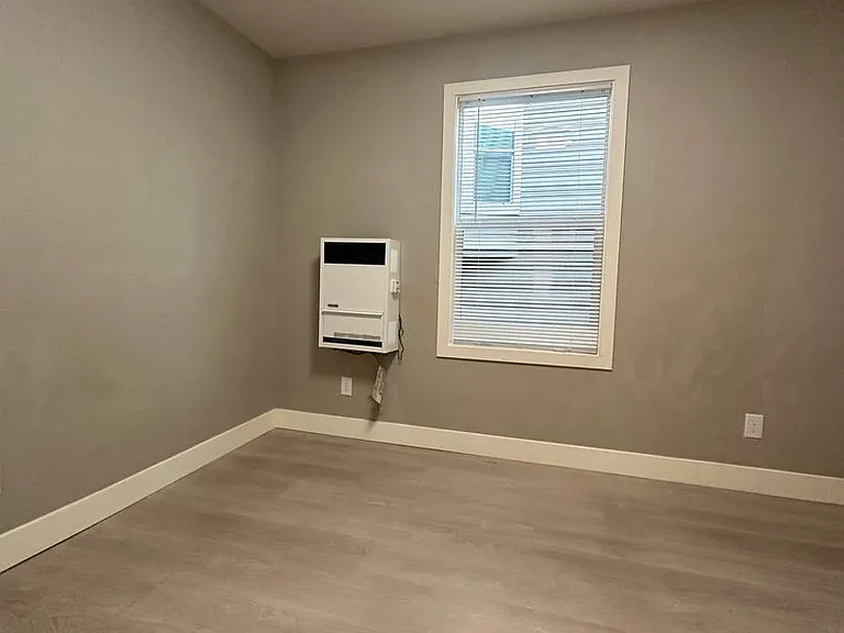 1131 Warren St & 1524 Willow - 1534 Willow #D — Photo 22