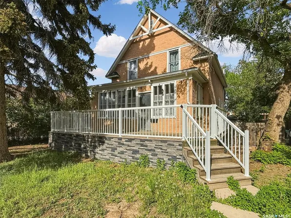 521 2nd AVENUE NE, Swift Current, SK S9H 2E5