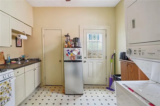 536 Marigny St — Photo 6