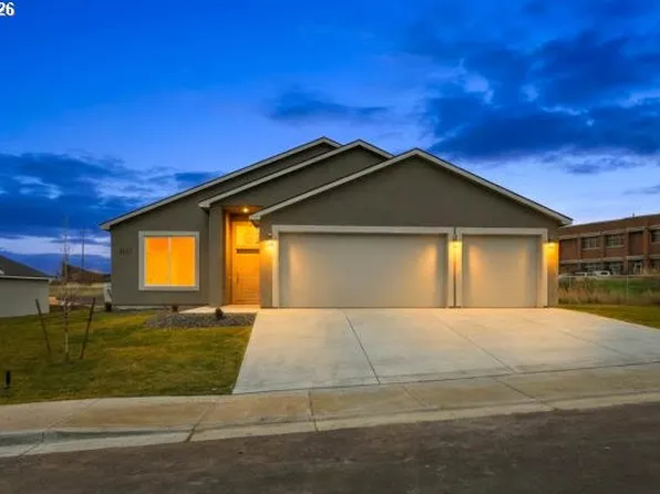 1327 SE 9th St, Hermiston, OR 97838