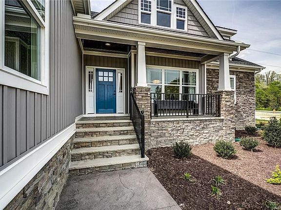 3rd image of 13971 Hungryjack Ct