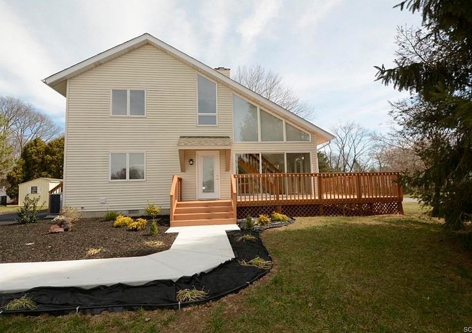1st image of 100 Acorn Knob Ct