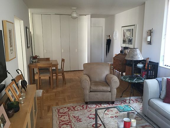 2nd image of 62 W 62nd St APT 8B