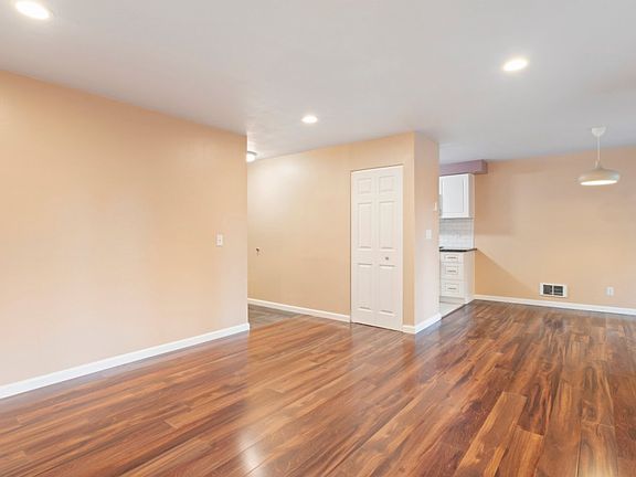 5th image of 5620 200th St SW APT A214