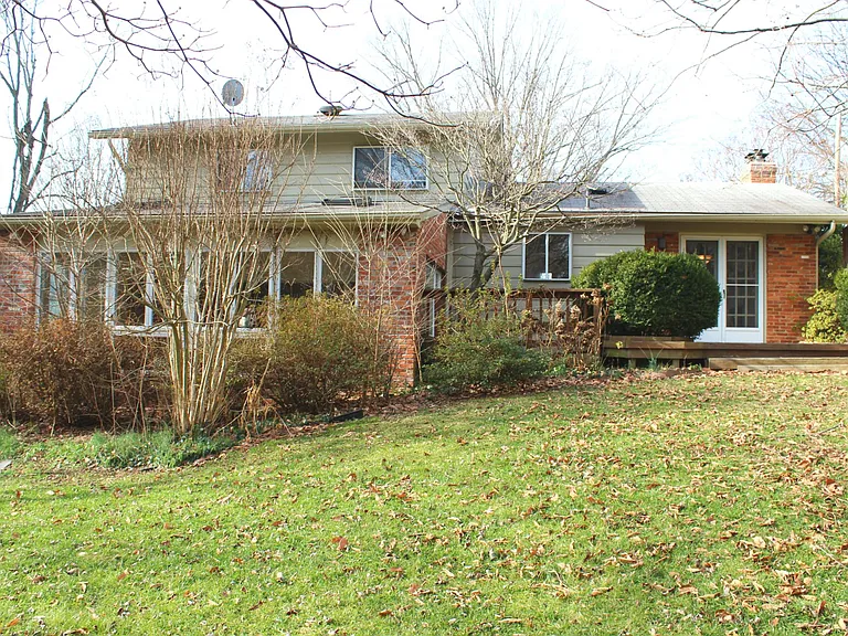 1049 Balls Hill Rd — Photo 59