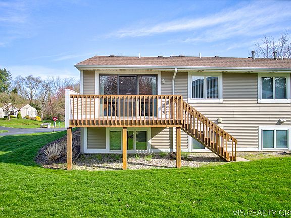 5th image of 600 Appletree Dr