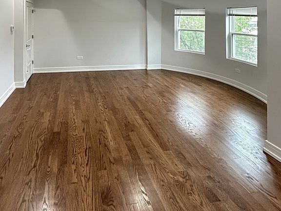 3rd image of 1444 W Erie St APT 3B
