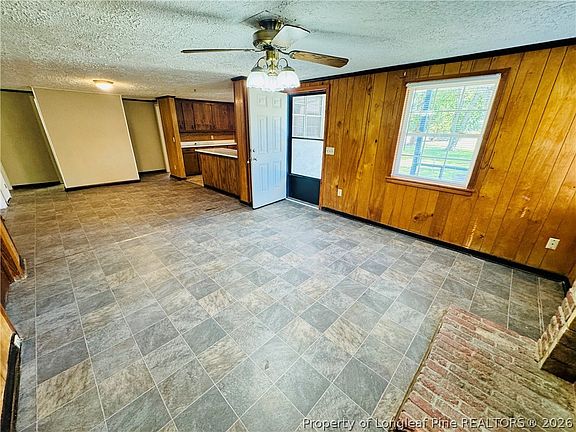 5th image of 1003 James St