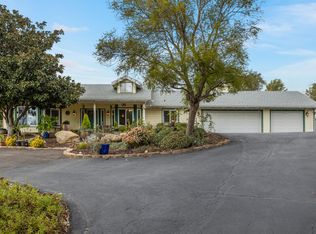 806 Hilbert Dr, Fallbrook, CA 92028