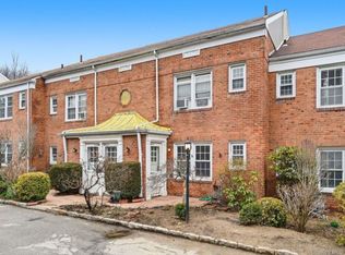 61 Davis Ave #E, White Plains, NY 10605