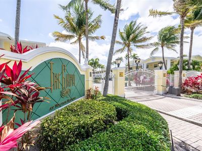 2660 NE 8th Ave #212, Wilton Manors, FL, 33334