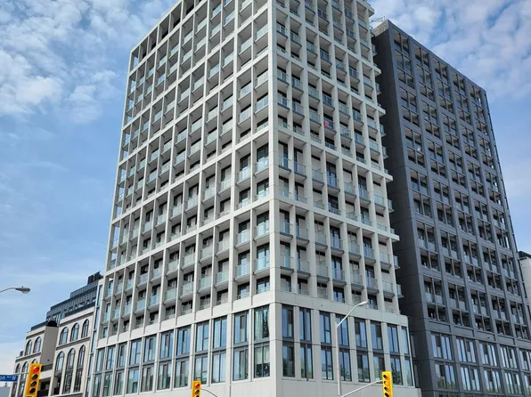 2020 Bathurst St, Toronto, ON