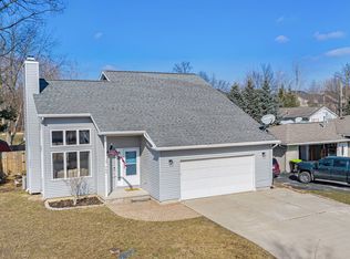754 Amberwood St, Auburn Hills, MI